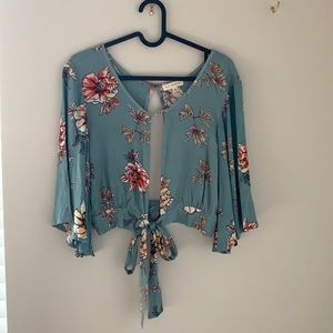 Cropped flowy shirt